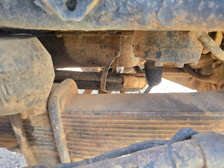 2002-mack-rd688s-image-90