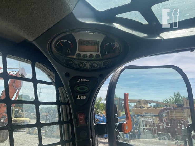 2021-bobcat-t595-image-16