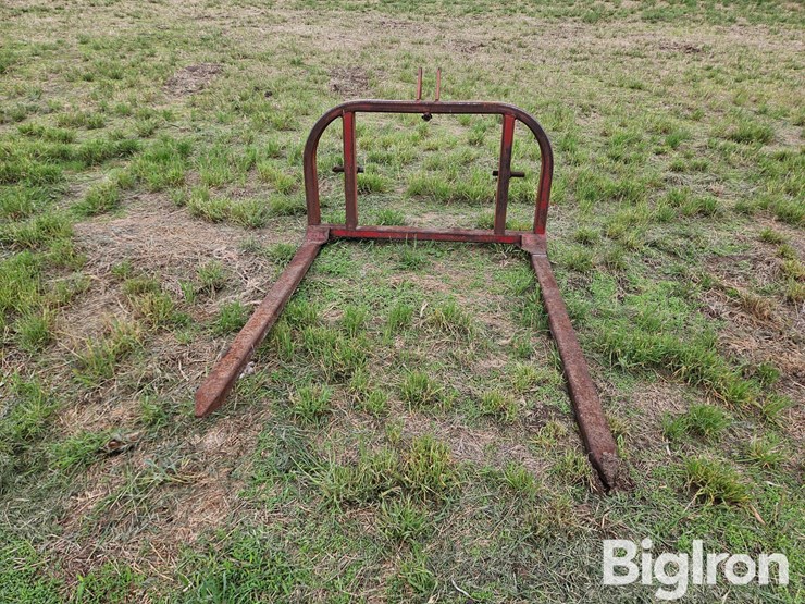 3-pt-bale-carrier-image-2