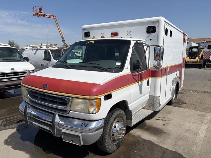 2000-ford-e350-image-1