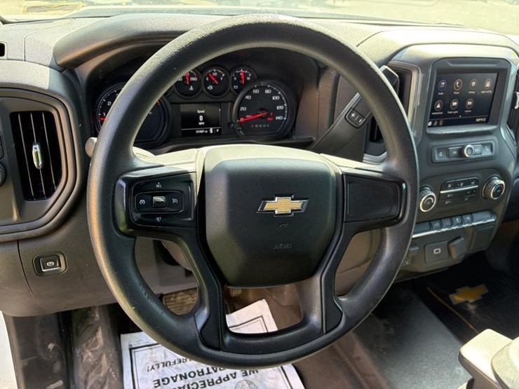 2020-chevrolet-silverado-1500-image-14