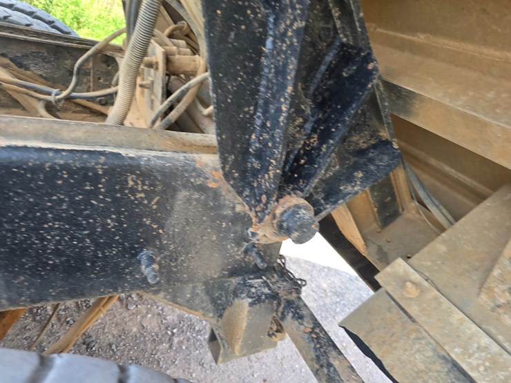 2002-mack-rd688s-image-53