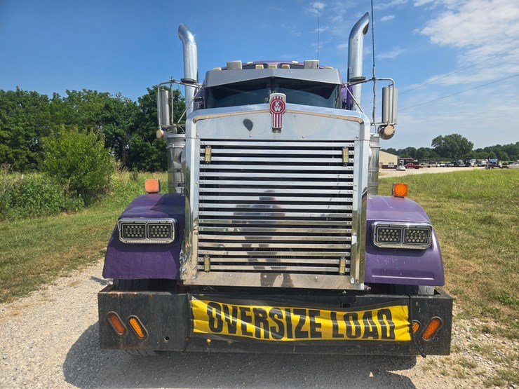 2006-kenworth-w900-image-25