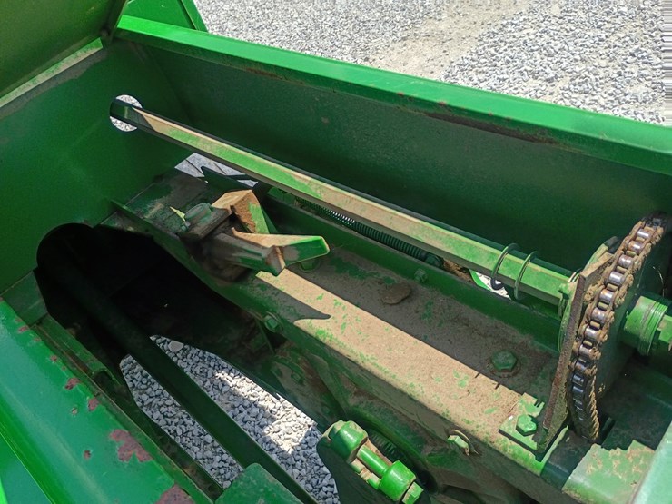 john-deere-348-image-12