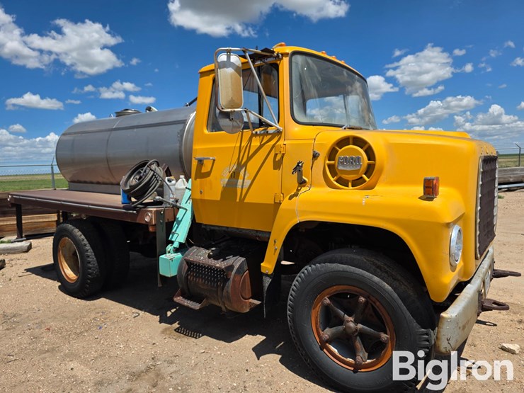 1974-ford-l8000-image-3