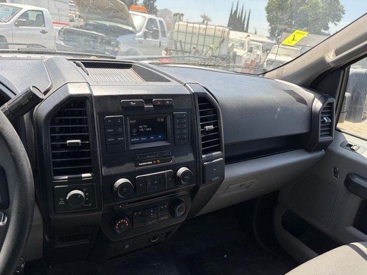 2018-ford-f150-image-19