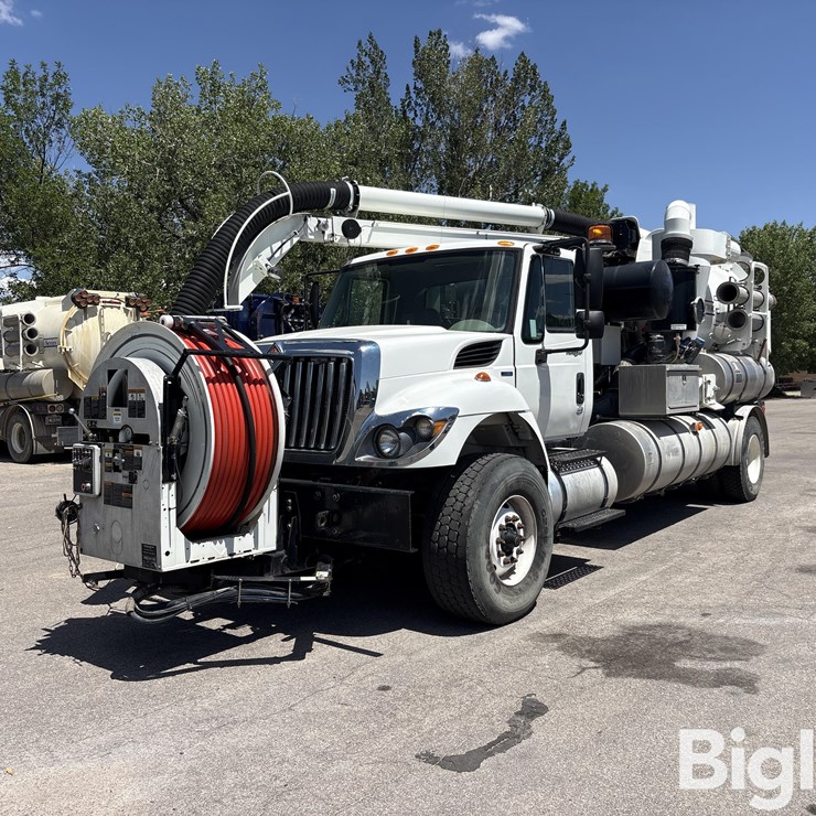 2009 INTERNATIONAL WORKSTAR 7400