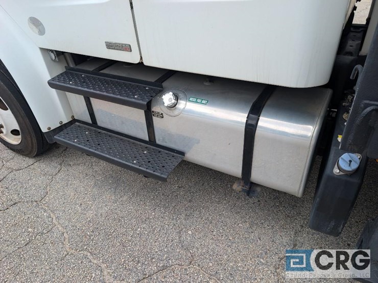 2012-freightliner-m2-stakebed-truck-image-7
