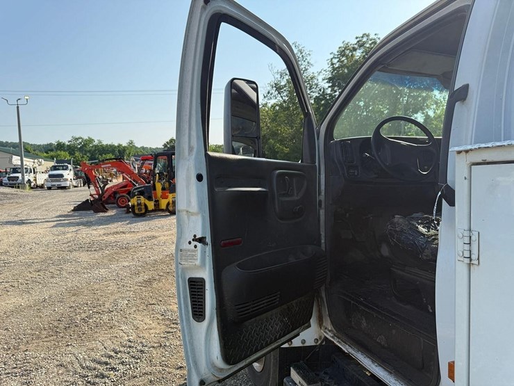 2003-gmc-topkick-image-25