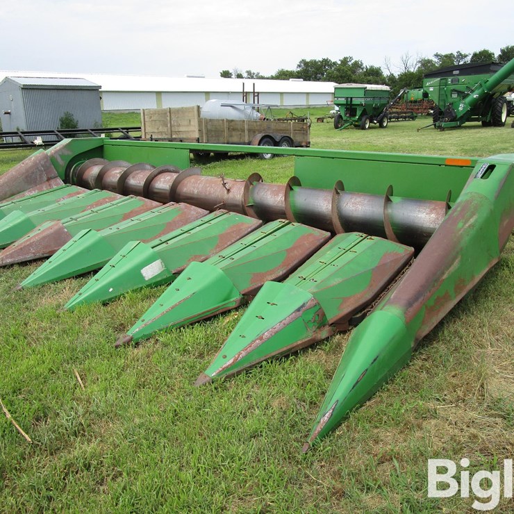 JOHN DEERE 853