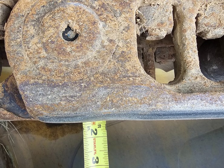 2019-caterpillar-d6-image-79