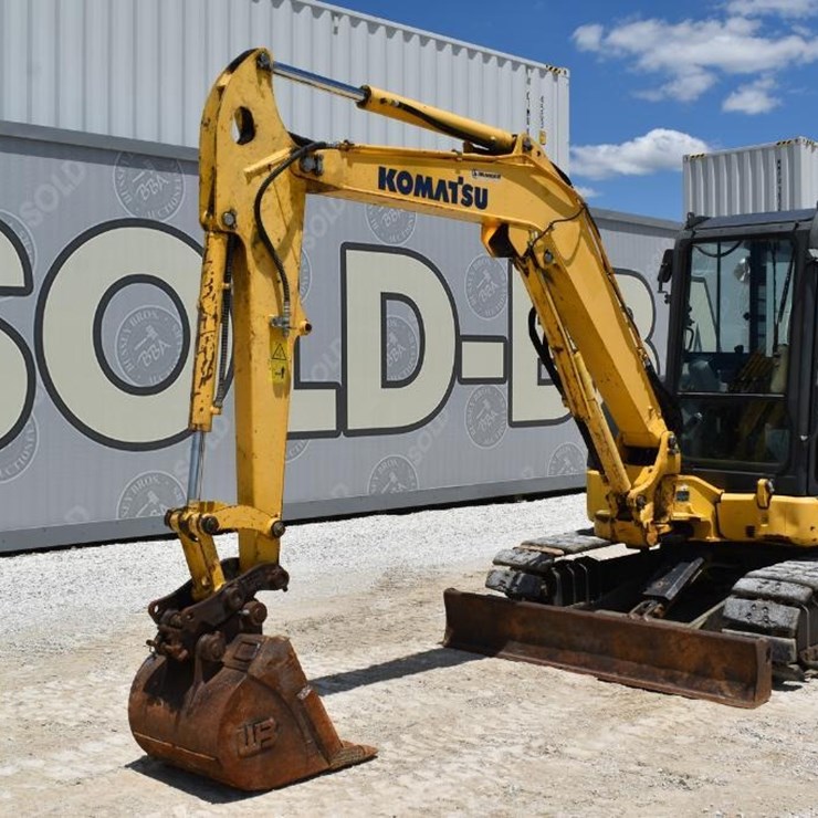 2016 KOMATSU PC55MR-5