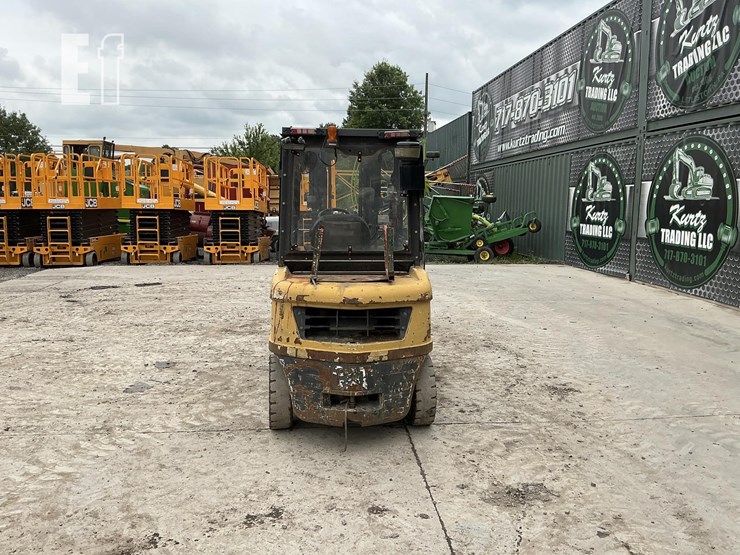 2015-caterpillar-dp30n-image-3