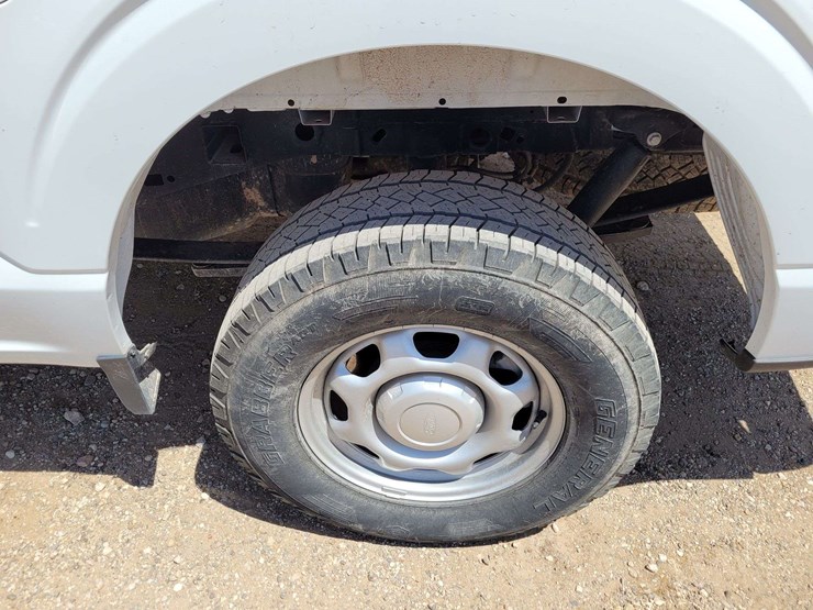 2024-ford-f150-image-8