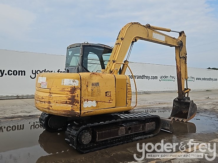 2005-deere-80c-image-5