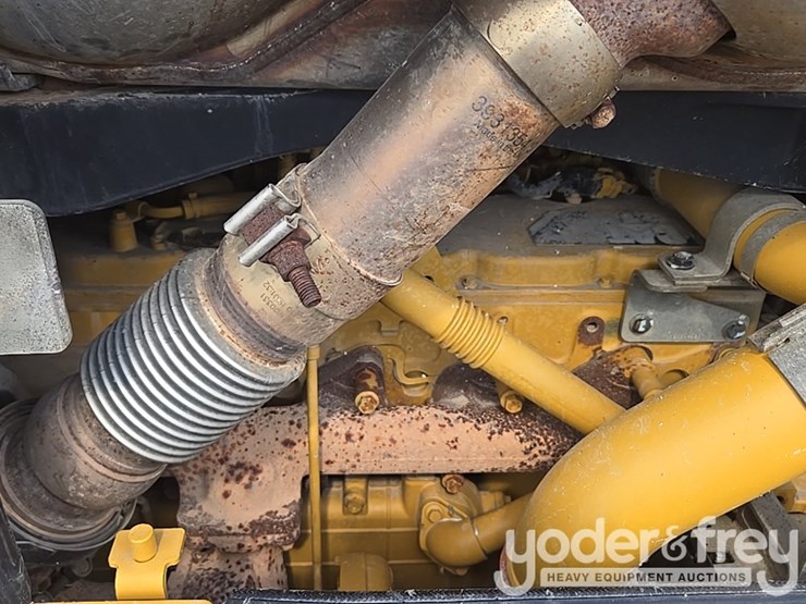 2018-caterpillar-d6n-lgp-image-51