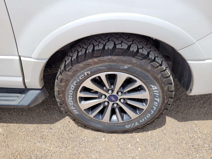 2015-ford-expedition-image-7