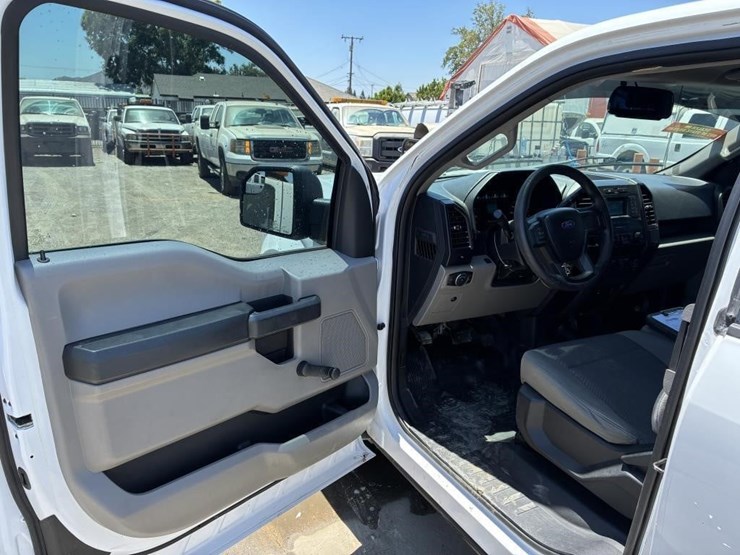 2017-ford-f150-image-17