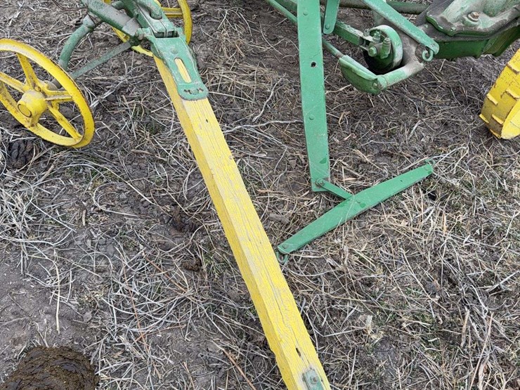 john-deere-no.-3-sickle-bar-mower-image-8