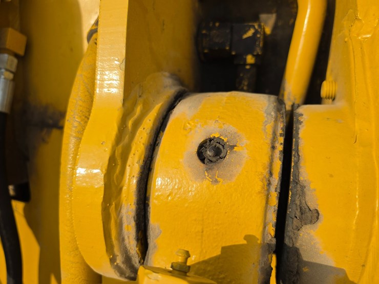 1983-caterpillar-973-image-138