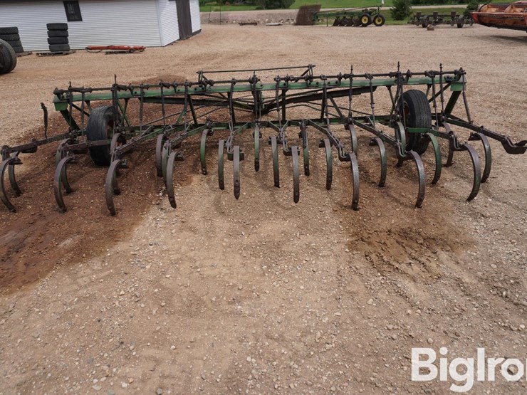 john-deere-15-image-6