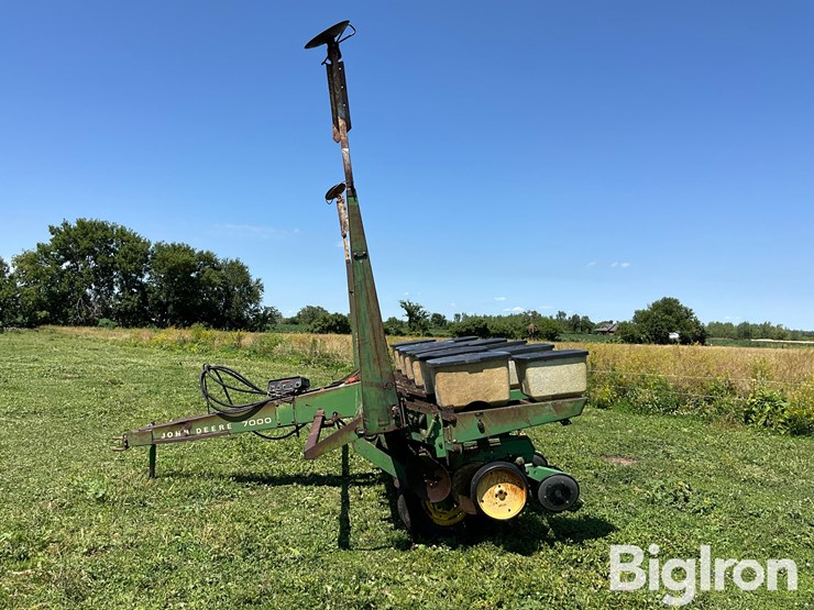 john-deere-7000-image-8