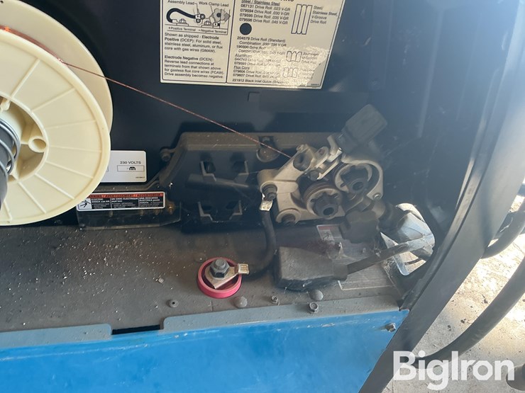 miller-252-wire-feed-welder-image-20