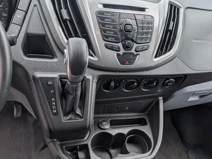 2016-ford-transit-image-15