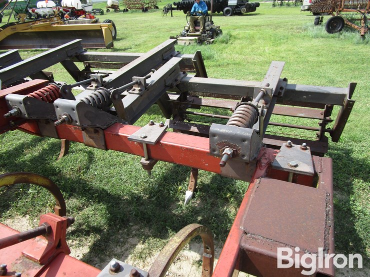 hesston-2540-image-18