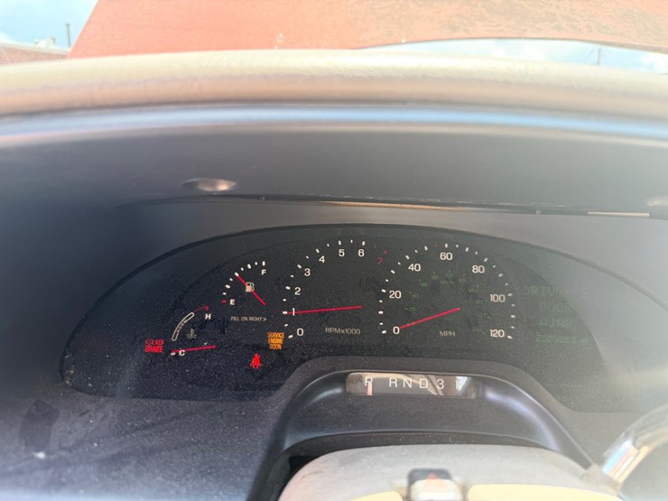 #25037-•-1998-lincoln-continental-passenger-car-image-42