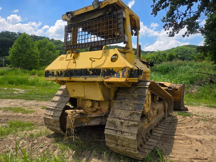 caterpillar-d6m-image-9