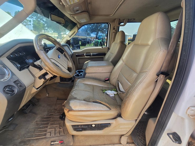 2010-ford-f350-image-24