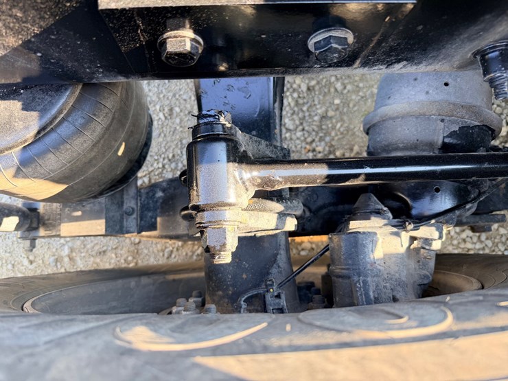 2021-peterbilt-579-image-64