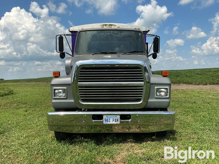 1989-ford-l800-image-2