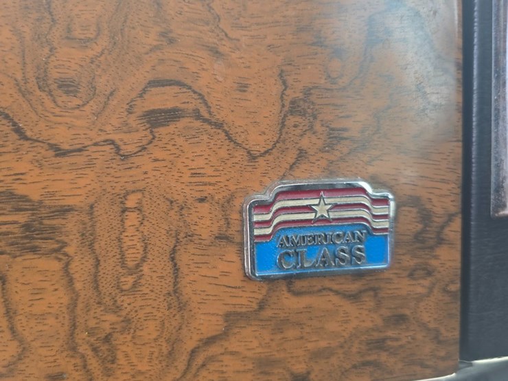 2000-peterbilt-379-image-95