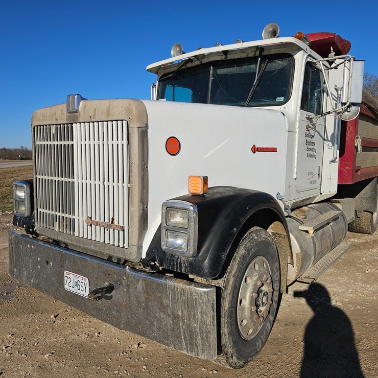 1990 INTERNATIONAL F9370