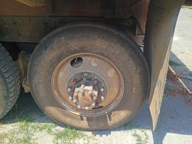 1997-mack-rd688s-image-100