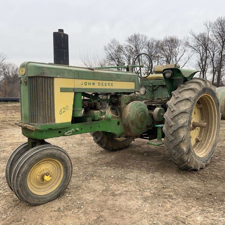JOHN DEERE 620