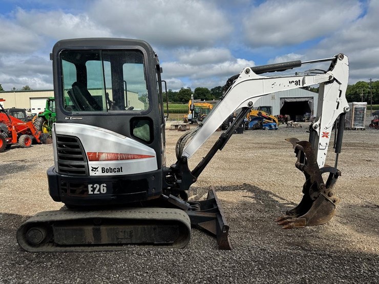 2013-bobcat-e26-image-7