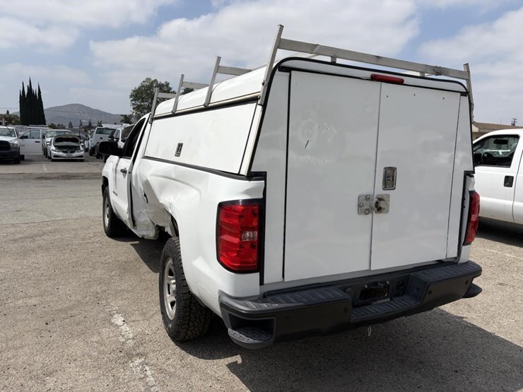 2016-chevrolet-1500-image-4