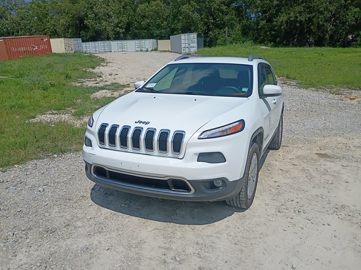 2014-jeep-cherokee-image-15