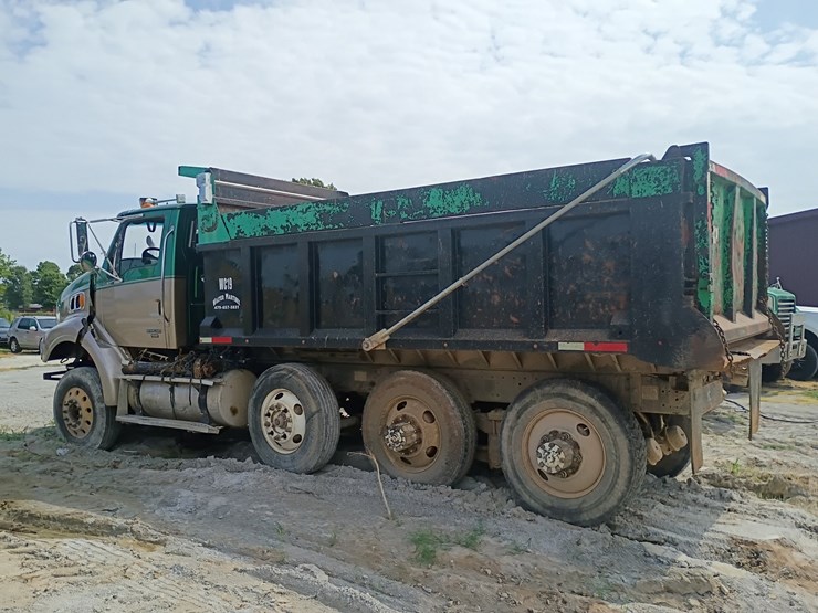 2008-sterling-l9500-image-4