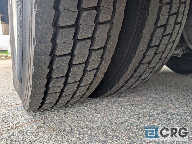 2016-ford-f750-image-28