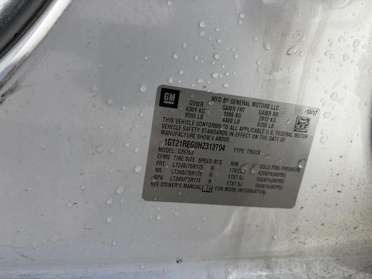 2017-gmc-sierra-2500hd-image-19