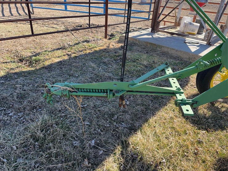 john-deere-pull-type-two-bottom-plow-image-13