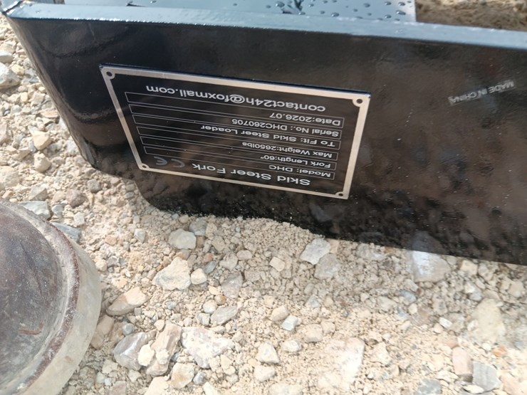 #l75-038-•-future-pallet-fork-skid-steer-attachment-image-5