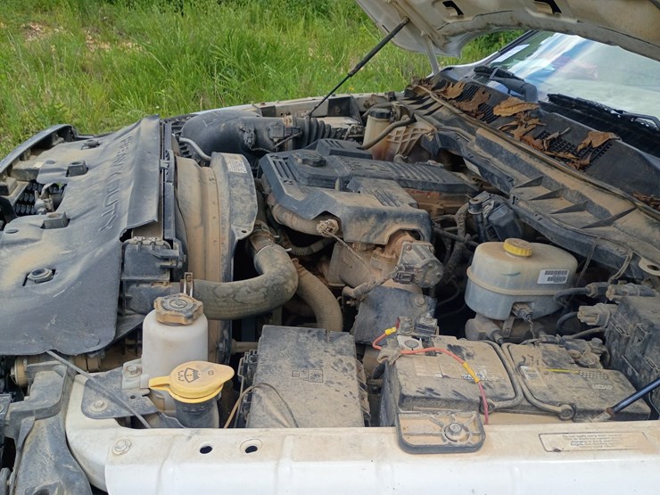 2014-dodge-3500-image-12