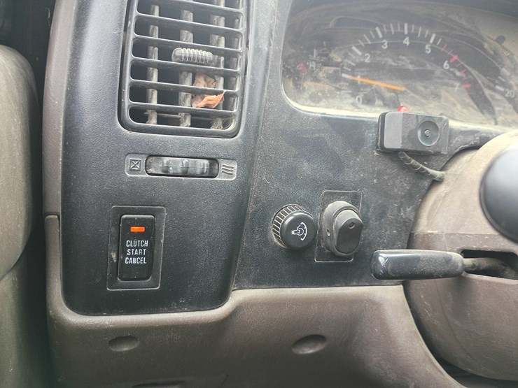1998-toyota-tacoma-image-55