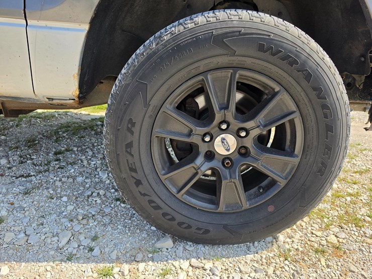 2012-ford-f150-image-60