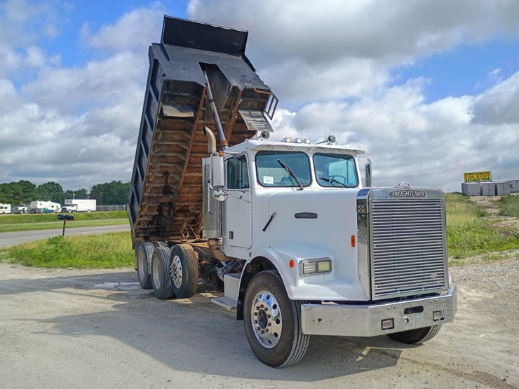 #24861-•-1988-freightliner-flc-dump-truck-image-32